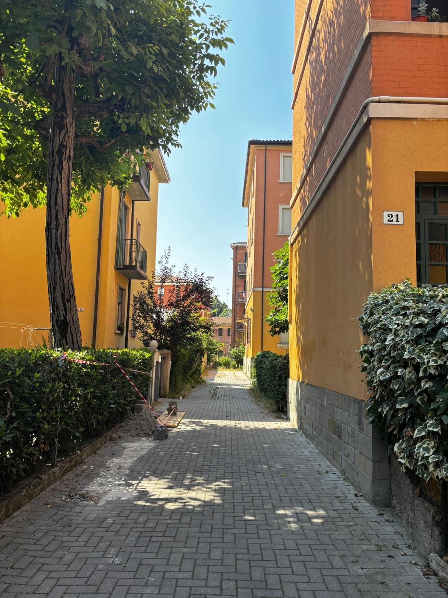Fiera Bolognina - Komodo - Appartamento Completo Con Giardino E Parcheggio Privato Bologna Kültér fotó